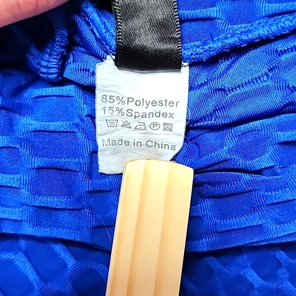 Blue scrunch butt leggings - Picture 2 of 6